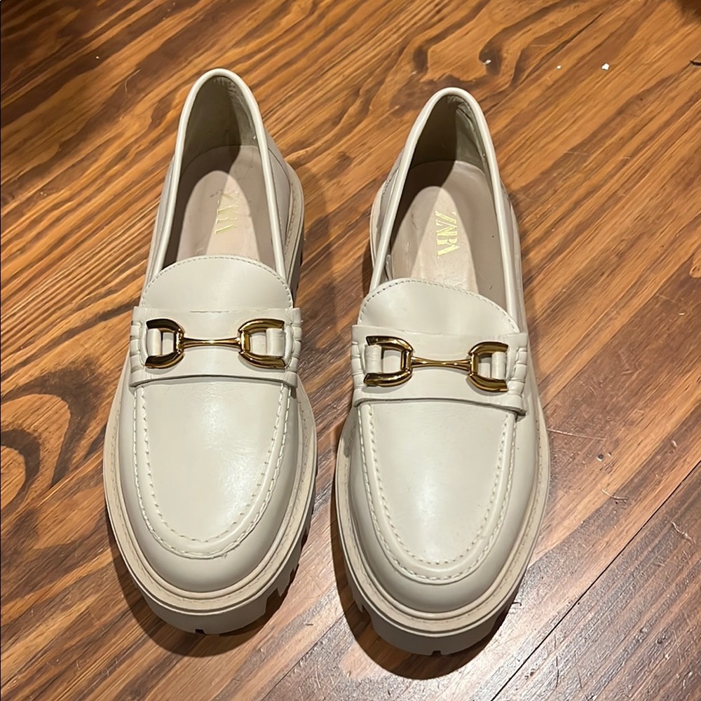 Elegant Cream Loafers